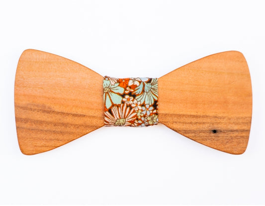 Handmade Tasmanian Myrtle Wood Bowtie