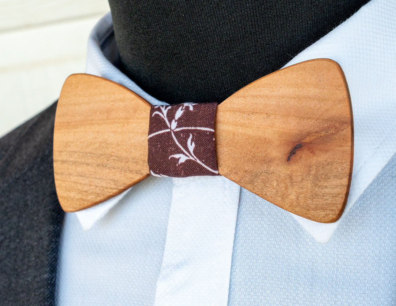 Handmade Tasmanian Myrtle Bowtie