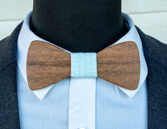 Blackbutt Bowtie - Blue Centre