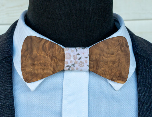 Brown Mallee Burl Bowtie - White Floral Centre
