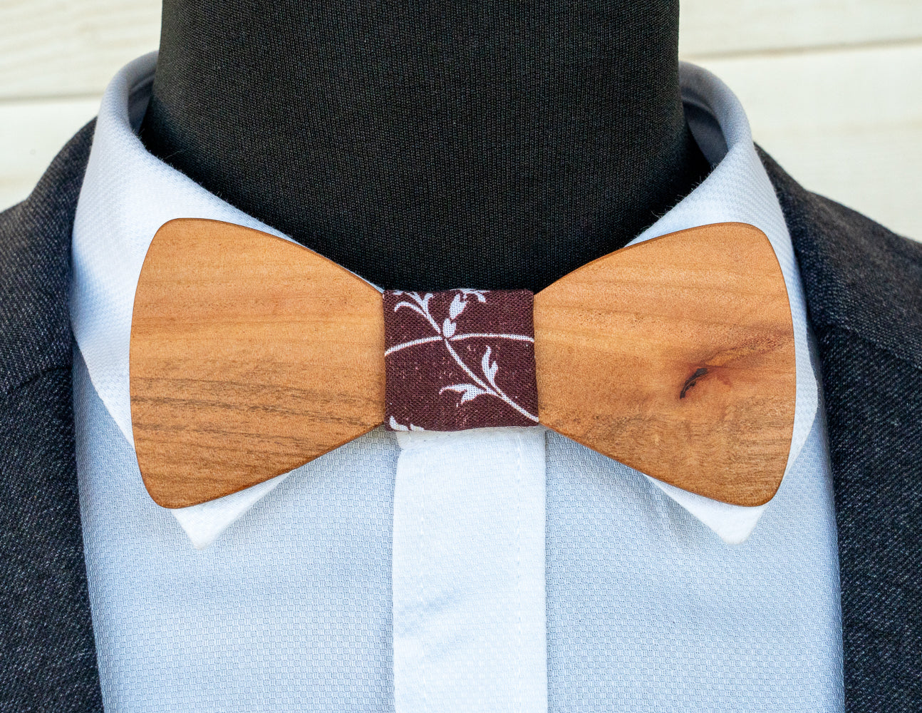 Handmade Tasmanian Myrtle Bowtie